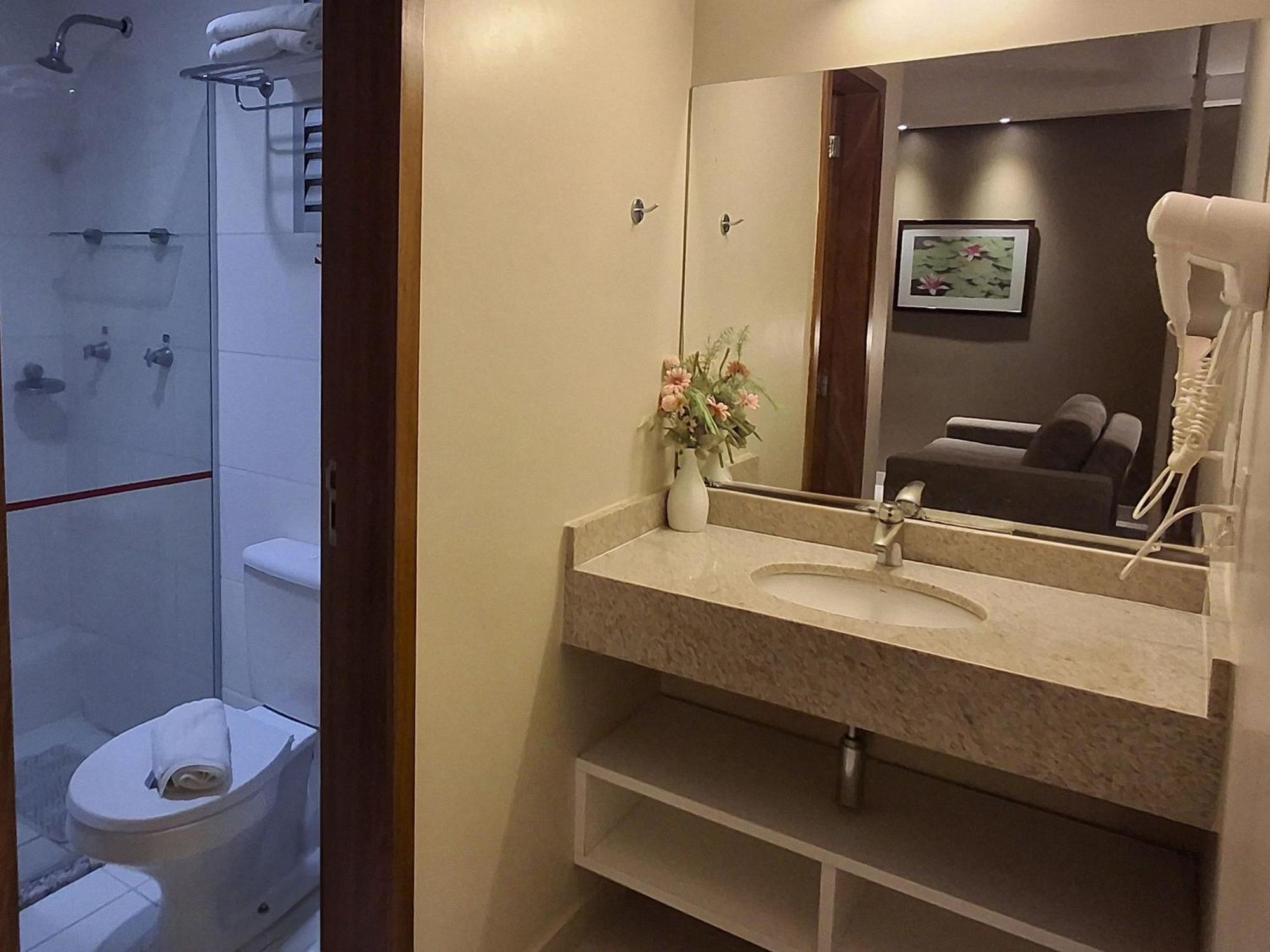 Hot Springs Hotel - Suites Com Banheira Hotel
